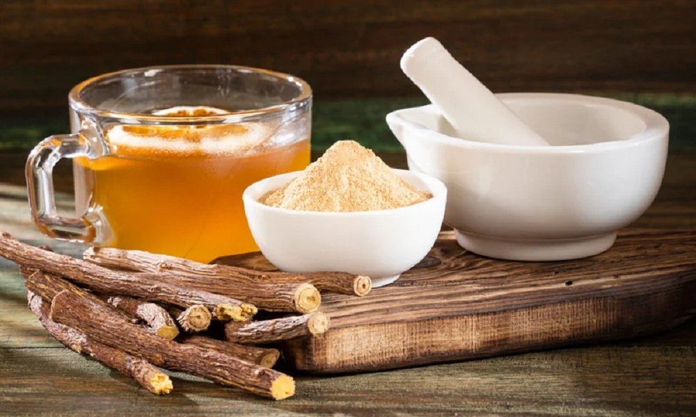 Introduction to Licorice Root Extract: Benefits for the Skin